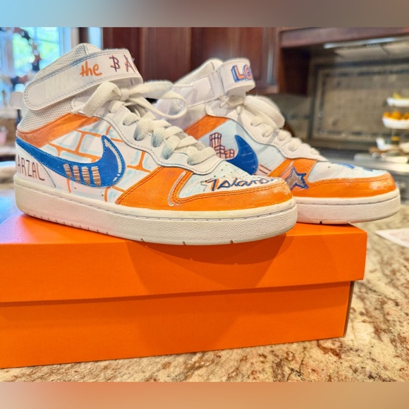 CUSTOM NY Islanders Nike Hightop Sneakers size 5.5 Y